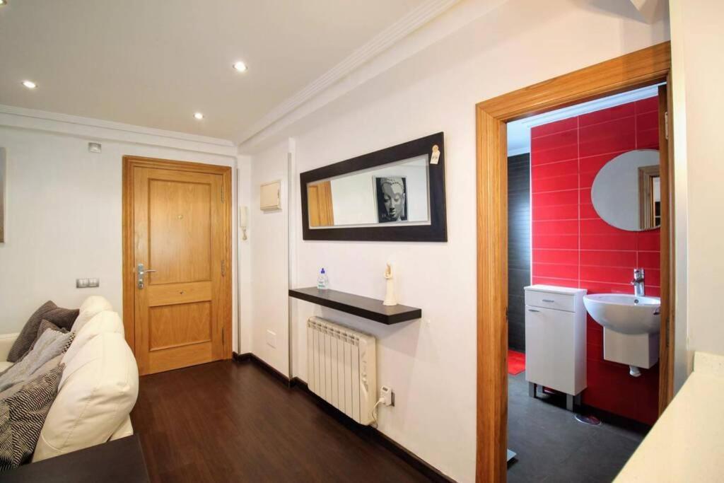 Nuevo 8 Minutos Ayuntamiento, 10 Catedral, Wifi Apartment Oviedo Luaran gambar